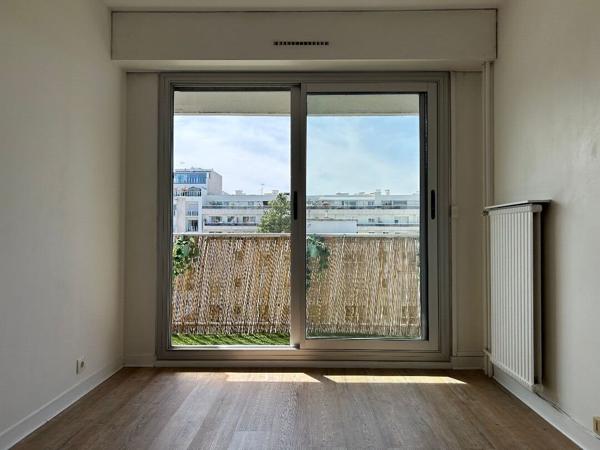 Appartement Paris 1 pièce(s) 19 m2