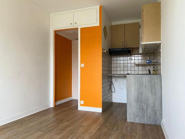 Appartement Paris 1 pièce(s) 19 m2