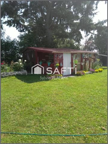 Idéalement bien situé se trouve ce magnifique chalet, entretenu avec le plus grand soin.