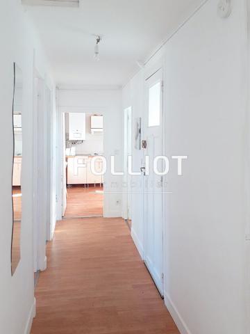 Ensemble immobilier 5 logements avec garages environs 300 m2