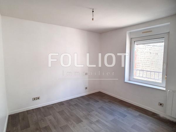 Ensemble immobilier 5 logements avec garages environs 300 m2