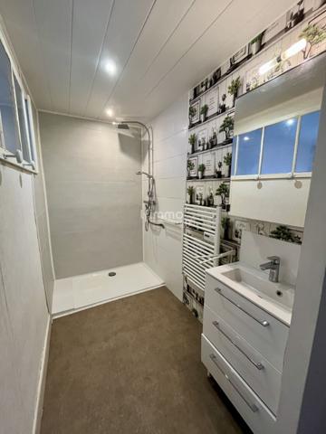 Maison spacieuse au cœur du centre – Gros potentiel à révéler