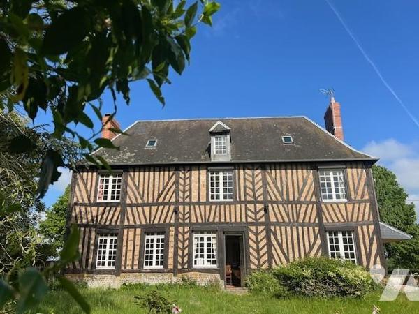 PROCHE ORBEC JOLI MANOIR DANS UN BEL ENVIRONNEMENT