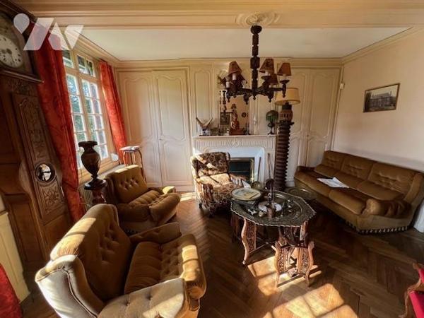 PROCHE ORBEC JOLI MANOIR DANS UN BEL ENVIRONNEMENT