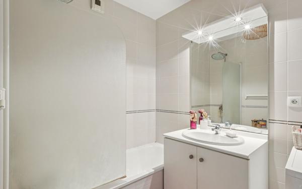 Appartement à vendre    3 pièces • 58 m2 Tassin-la-Demi-Lune