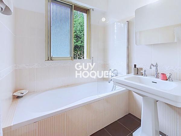 À vendre : Appartement lumineux de 4 pièces à Grasse, quartier Saint-Jacques