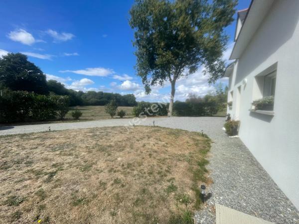 A LOUER - Maison 6 pièces à Monterrein (56800)