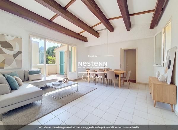 Plages, commerces et port accessibles à pied pour cet appartement 3 pièces au dernier étage