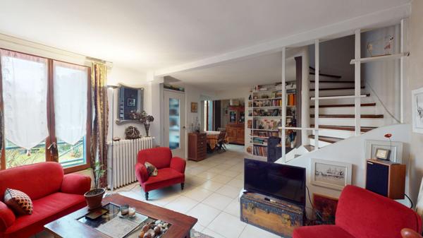 Maison Chatenay Malabry 5 pièce(s) 94.24 m2 ; RER B Robinson ; Rue Houdan ; Jardin ; Garage ;