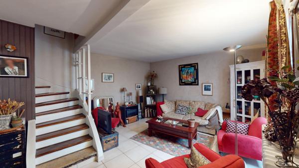 Maison Chatenay Malabry 5 pièce(s) 94.24 m2 ; RER B Robinson ; Rue Houdan ; Jardin ; Garage ;