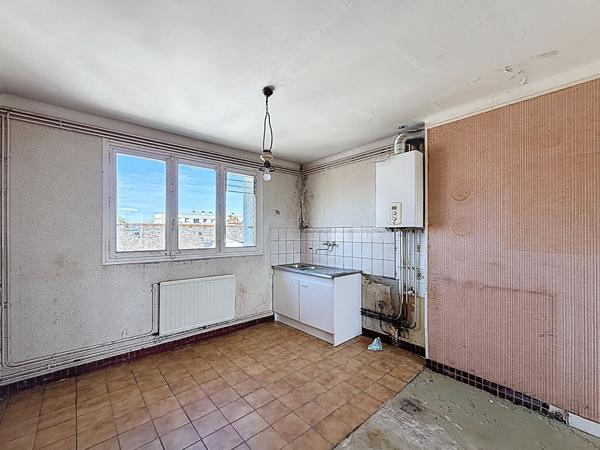 A VENDRE - Appartement T2 à rénover