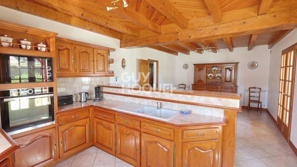 Maison Hasparren 6 pièce(s) 167.39 m2