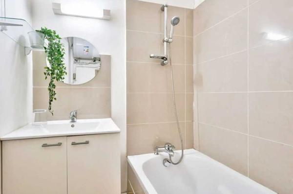 Appartement - Paris PARIS CENTRE – CHÂTELET / LES HALLES – APPARTEMENT 2 PIÈCES AVEC BALCON AU CŒUR DE LA CAPITALE