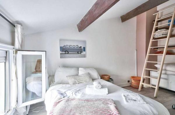 Appartement - Paris PARIS CENTRE – CHÂTELET / LES HALLES – APPARTEMENT 2 PIÈCES AVEC BALCON AU CŒUR DE LA CAPITALE
