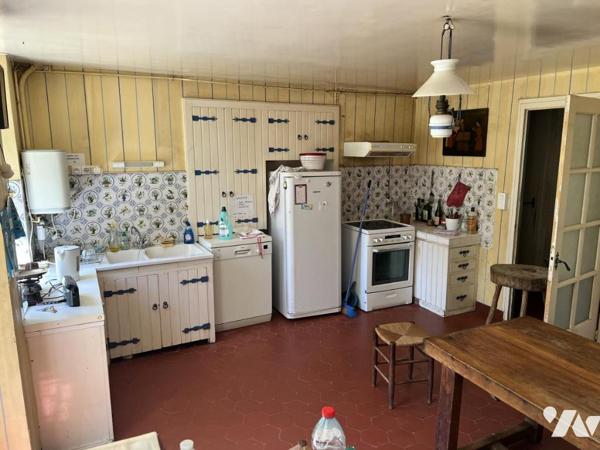 SAVENAY - Propriété de 230 m² sur un domaine de plus de 16 hectares de bois.