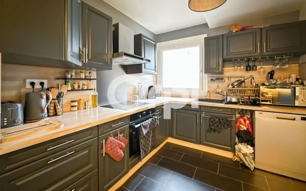 Appartement à vendre    3 pièces • 63,80 m2 Mantes-la-Jolie