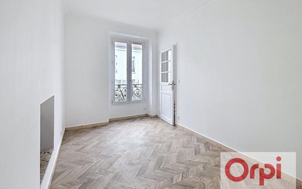 Appartement à vendre    2 pièces • 30,84 m2 Issy-les-Moulineaux