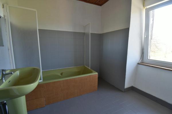Maison à vendre 7 pièces MAZET SAINT VOY (43)