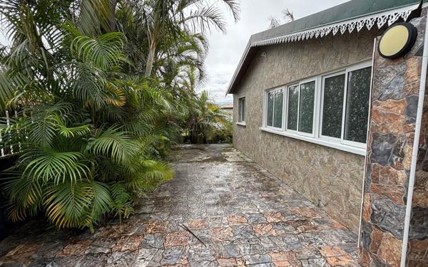 Maison à vendre    4 pièces •  Saint-Benoît