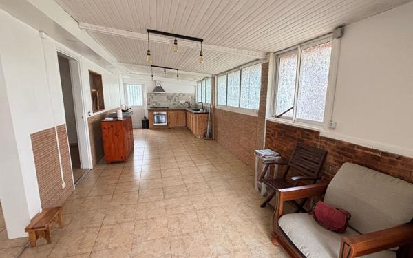 Maison à vendre    4 pièces •  Saint-Benoît