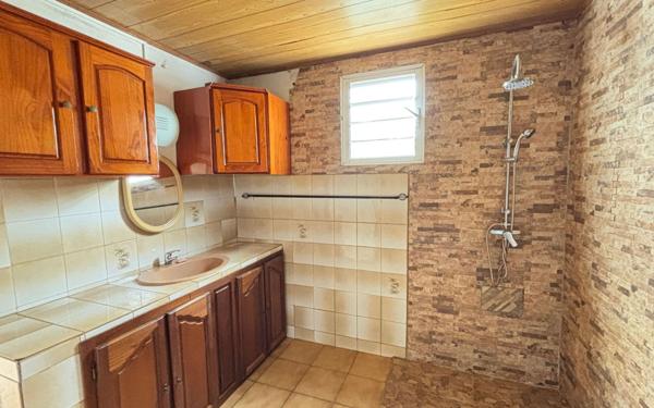 Maison à vendre    4 pièces •  Saint-Benoît