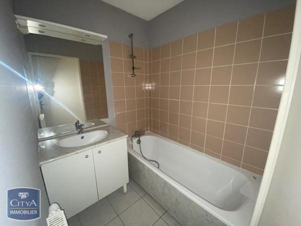 Appartement à louer 3 pièces 63.54m²