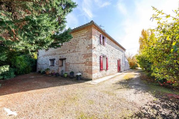 Maison à vendre |  Pommevic |  5 pièces | 201 m²