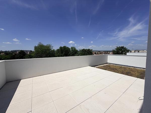 DIJON RESIDENCE ETUDIANTE PARC AVENUE TRES BEAU T5 NEUF DE 87  M2 AVEC GRANDE TERRASSE