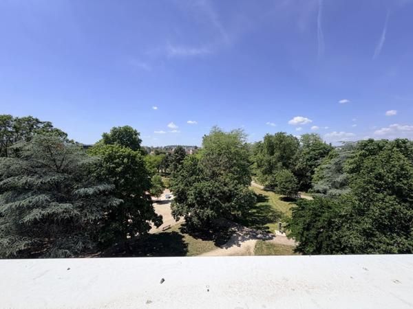 DIJON RESIDENCE ETUDIANTE PARC AVENUE TRES BEAU T5 NEUF DE 87  M2 AVEC GRANDE TERRASSE