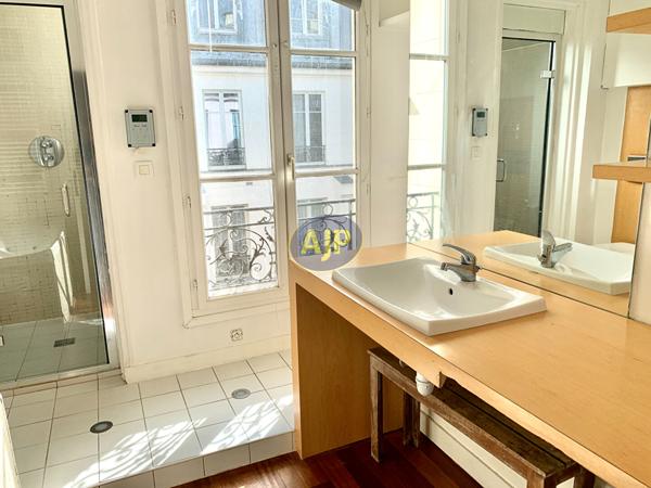 Location appartement Paris 3eme : 3 366 € - AJP Immobilier Paris 15 - Agence Grenelle