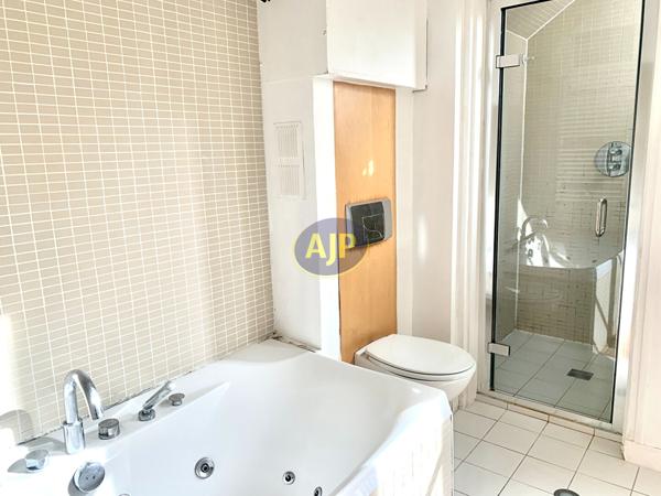 Location appartement Paris 3eme : 3 366 € - AJP Immobilier Paris 15 - Agence Grenelle