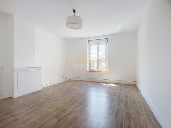 IMMEUBLE DE RAPPORT 1 LOCAL COMMERCIAL ET 3 APPARTEMENTS AV Cousances-les-forges IMMEUBLE DE RAPPORT 1 LOCAL COMMERCIAL ET 3 APPARTEMENTS AV Cousances-les-forges