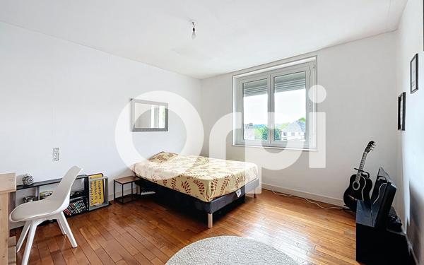 Maison à vendre    6 pièces •  Brive-la-Gaillarde