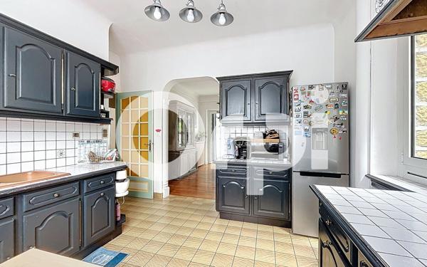 Maison à vendre    6 pièces •  Brive-la-Gaillarde