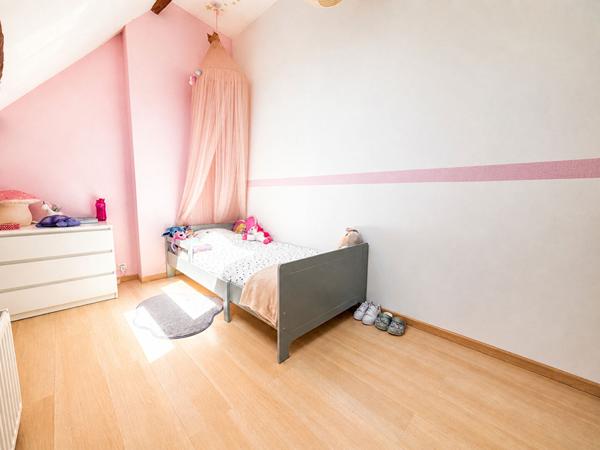 Appartement La Ville Du Bois 5 pièces 100m2