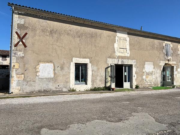 17600 NANCRAS Maison charentaise