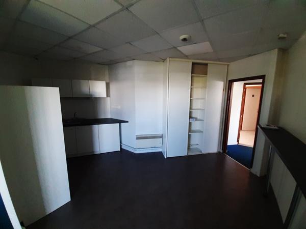 A VENDRE BATIMENT DE BUREAUX INDEPENDANT de 550 m² environ à NANTES QUARTIER EST