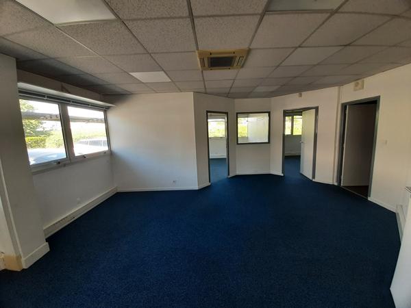 A VENDRE BATIMENT DE BUREAUX INDEPENDANT de 550 m² environ à NANTES QUARTIER EST