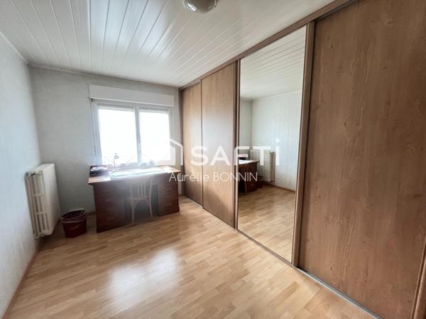 Talence maison rénovée 3 chambres + bureau avec garage et stationnement