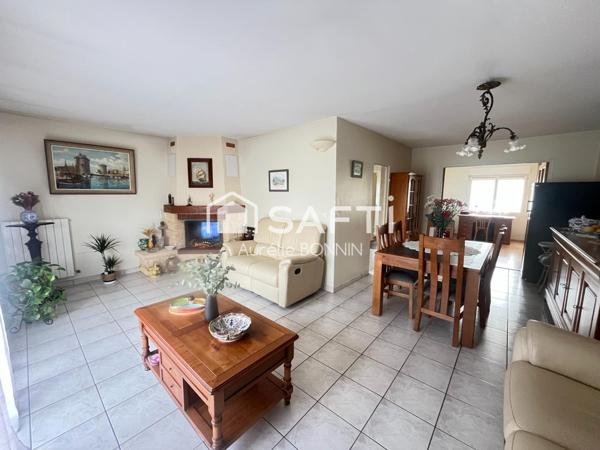 Talence maison rénovée 3 chambres + bureau avec garage et stationnement