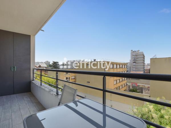 Appartement
         3 pièces
        - 69 m² Exclusivité 272 000 € *