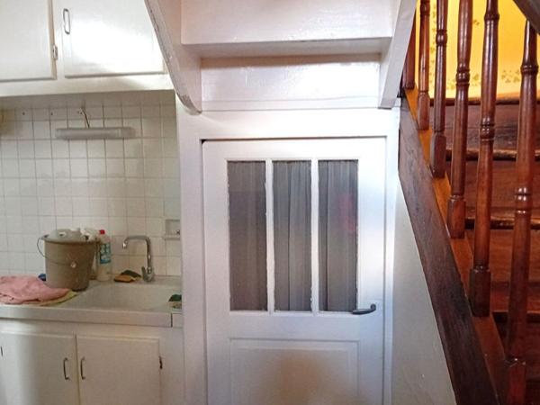 Immeuble appartement et local 6 pièces 156 m2