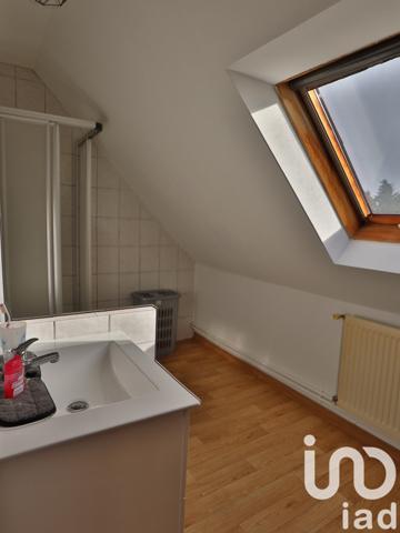 Maison traditionnelle 5 pièces de 160 m² à Trignac (44570)