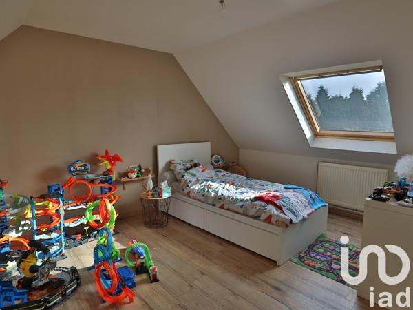 Maison traditionnelle 5 pièces de 160 m² à Trignac (44570)