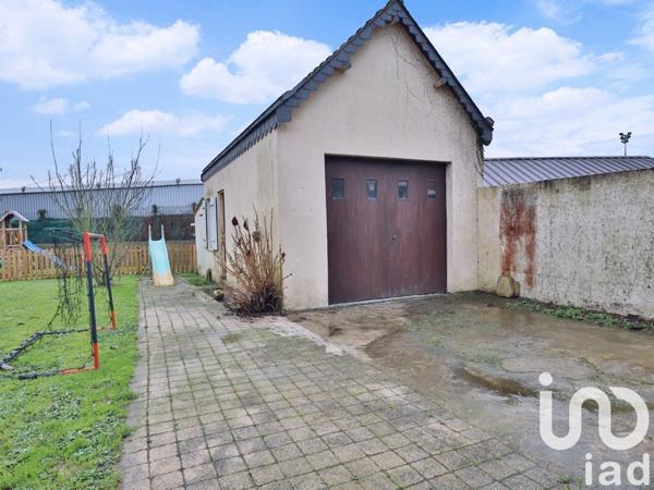 Maison traditionnelle 5 pièces de 160 m² à Trignac (44570)