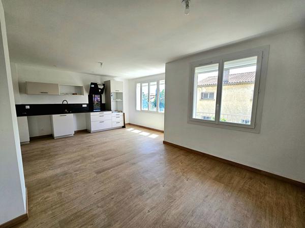 Appartement La Crau T4 69 m2 - Secteur calme, A proximité du Centre-ville