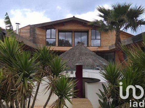 Maison d’architecte 8 pièces de 265 m² à Générac (30510)