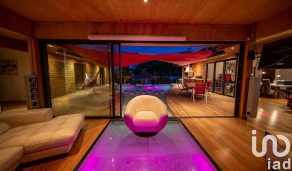 Maison d’architecte 8 pièces de 265 m² à Générac (30510)