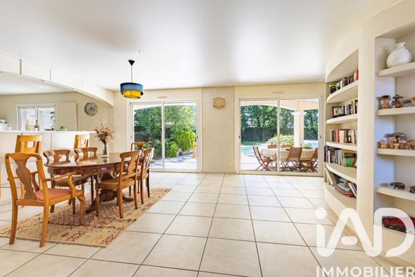 Maison à vendre 8 pièces 230 m² Plaisance-du-Touch