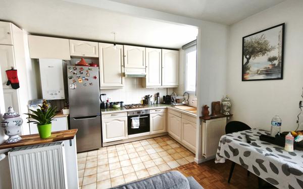 Appartement à vendre    3 pièces • 59 m2 Colombes